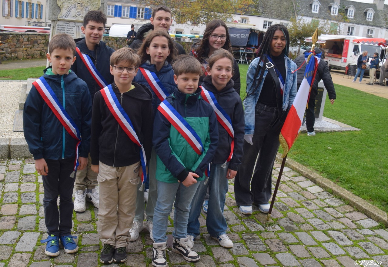 Conseil municipal des jeunse Plougasnou le 11 novembre 2025. Photo pyb29