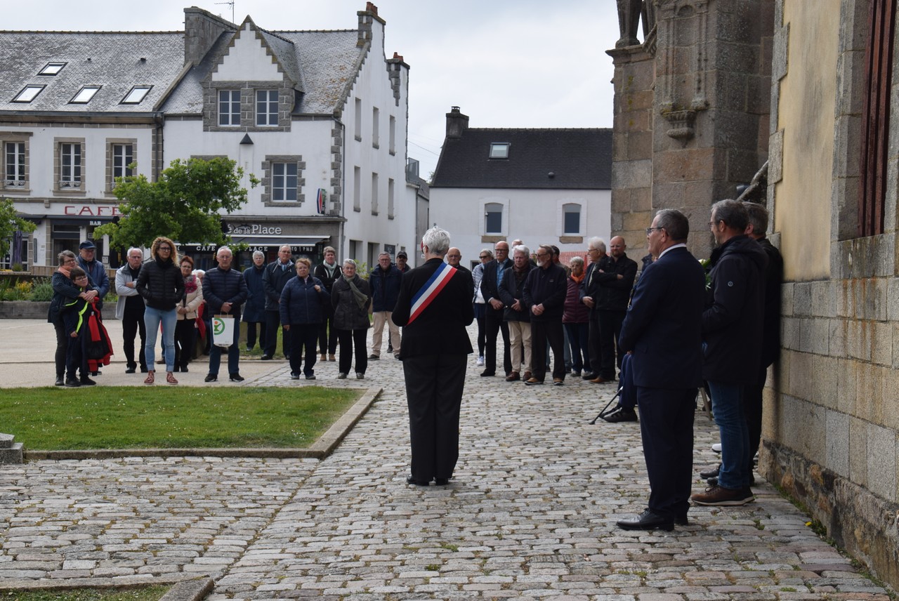 Commmoration du 08 mai 1945. Photo pyb29